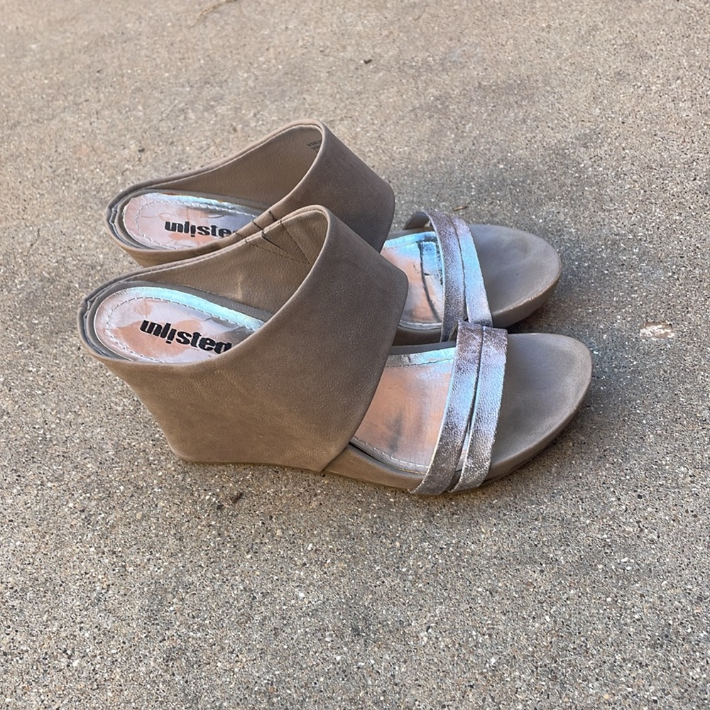 Unlisted Women's Tan and Silver Slide Sandals